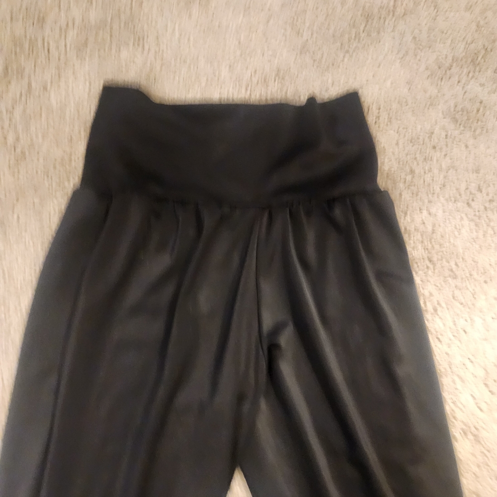 Wonen's Black Satin Lounge Wear Pants